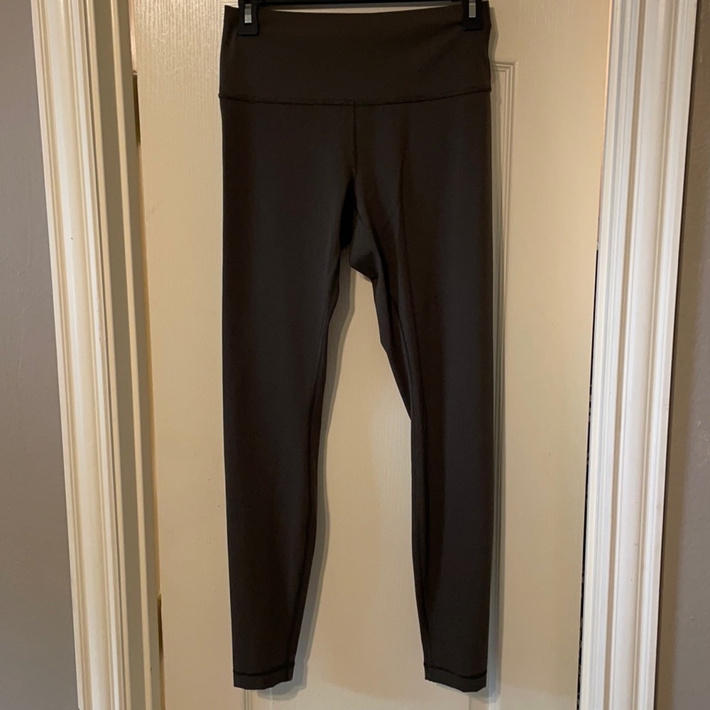 Lululemon Wunder Under 28” dark olive, size 8, new